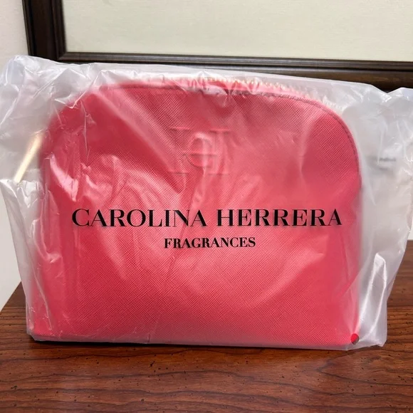 Carolina Herrera Red Women's Cosmetic Bag. - Picture 1 of 7